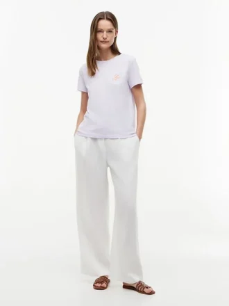 T-shirt med monogram i skriptstil