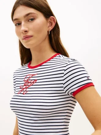 T-shirt med monogram och ränder