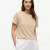 T-shirt med rund hals i linneblandning T-shirt med rund hals i linneblandning