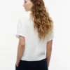 T-shirt med rund hals och fladdermusärmar