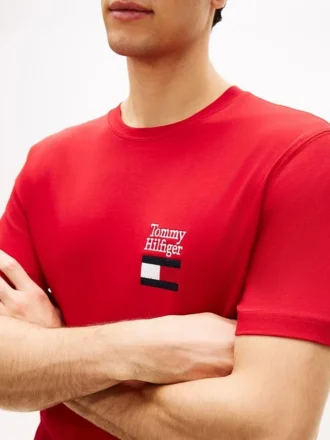 T-shirt med staplat logo