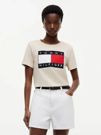 T-shirt med stort flaggmönster
