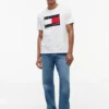 T-shirt med stort flaggmärke T-shirt med stort flaggmärke