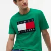 T-shirt med stort flaggmärke T-shirt med stort flaggmärke