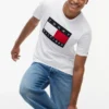 T-shirt med stort flaggmärke T-shirt med stort flaggmärke
