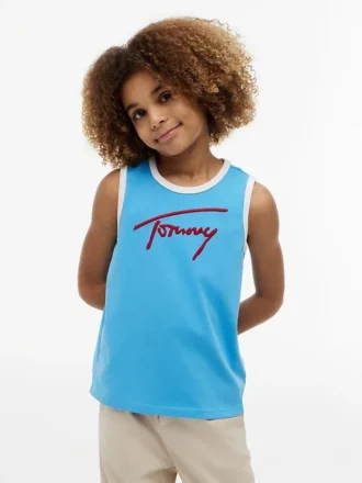 t shirt med tommy logotyp fr barn 1 3 330x440 - T-shirt med Tommy-logotyp f&ouml;r barn