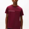 T-shirt med ton-i-ton-flagga T-shirt med ton-i-ton-flagga