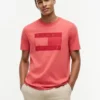 T-shirt med ton-i-ton-flagga