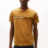 T-shirt med ton-i-ton-flagga T-shirt med ton-i-ton-flagga