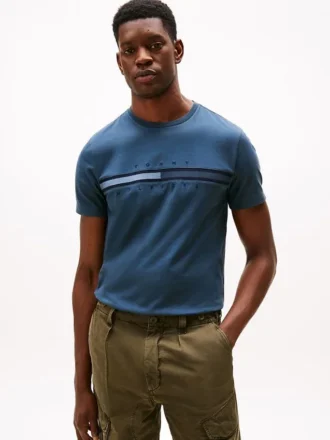 T-shirt med ton-i-ton-flagga