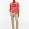 T-shirt med ton-i-ton-flagga