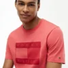 T-shirt med ton-i-ton-flagga
