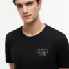 T-shirt med vågigt flaggmönster på ryggen T-shirt med vågigt flaggmönster på ryggen