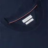 T-shirt med vågigt flaggmönster på ryggen T-shirt med vågigt flaggmönster på ryggen