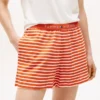 T-shirt och shorts i sovset