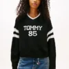 Tommy Jeans 85 Varsity V-ringad tröja Tommy Jeans 85 Varsity V-ringad tröja