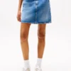 Tommy Jeans högmidjad minikjol i denim
