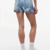 Tommy Jeans jeansshorts med uppvikt kant