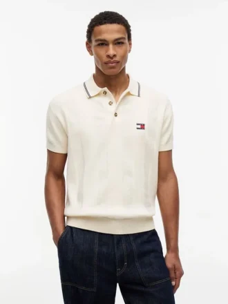 Tommy Jeans kortärmad tröja i polostil Tommy Jeans kortärmad tröja i polostil
