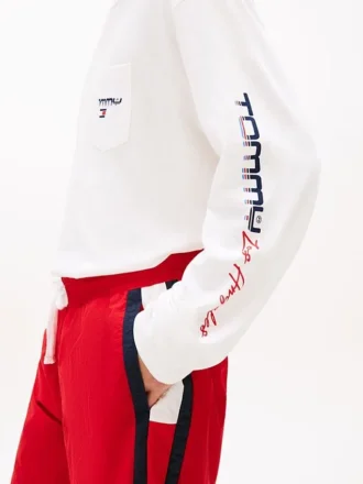 Tommy Jeans långärmad T-shirt med LA-logotyp