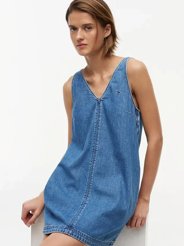 Tommy Jeans miniklänning i denim Tommy Jeans miniklänning i denim