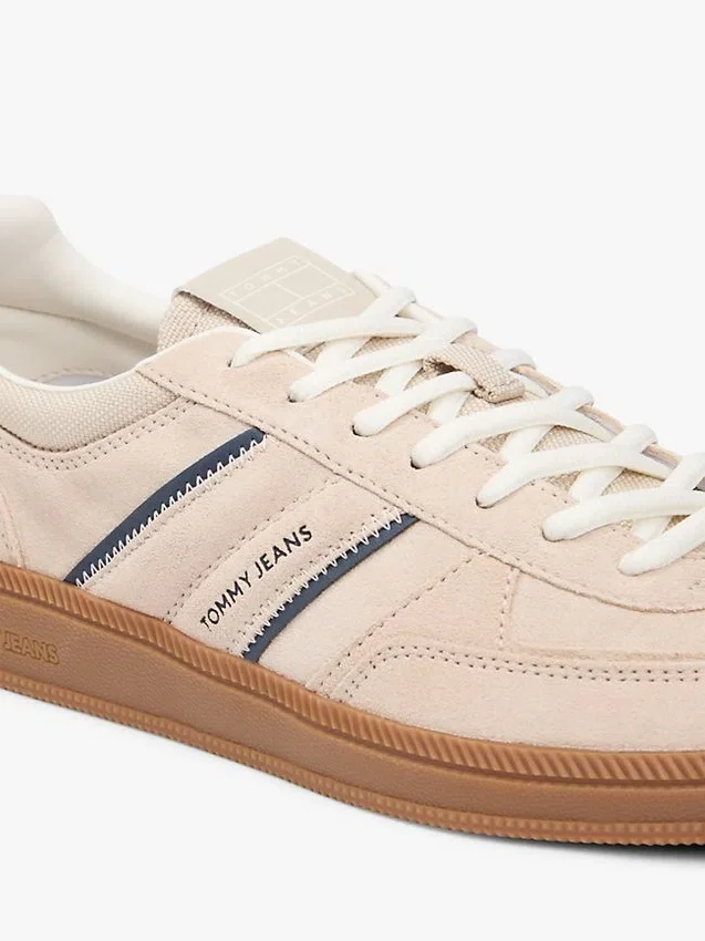 Tommy Jeans skateskor i mocka Tommy Jeans skateskor i mocka
