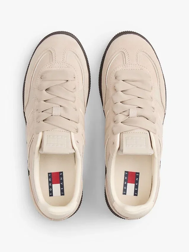 Tommy Jeans skatesneakers i mocka Tommy Jeans skatesneakers i mocka