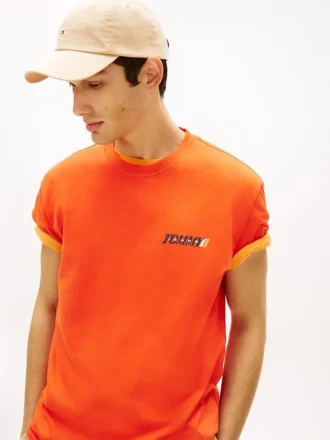 Tommy Jeans T-shirt med logo på ryggen