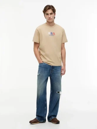 Tommy Jeans T-shirt med Multi-Crest-logotyp