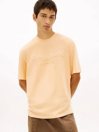 Tommy Jeans T-shirt med slitet logo