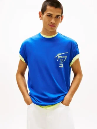 Tommy Jeans T-shirt med sprayfärglogotyp