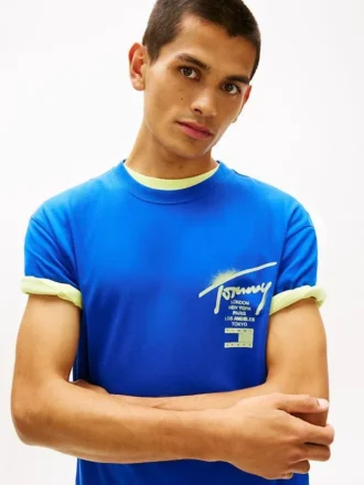 Tommy Jeans T-shirt med sprayfärglogotyp