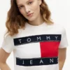 Tommy Jeans T-shirt med stort flaggmärke Tommy Jeans T-shirt med stort flaggmärke