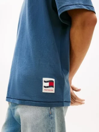 Tommy Jeans T-shirt med vågiga flaggor