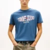 Tommy Jeans T-shirt med vågigt flaggmönster Tommy Jeans T-shirt med vågigt flaggmönster