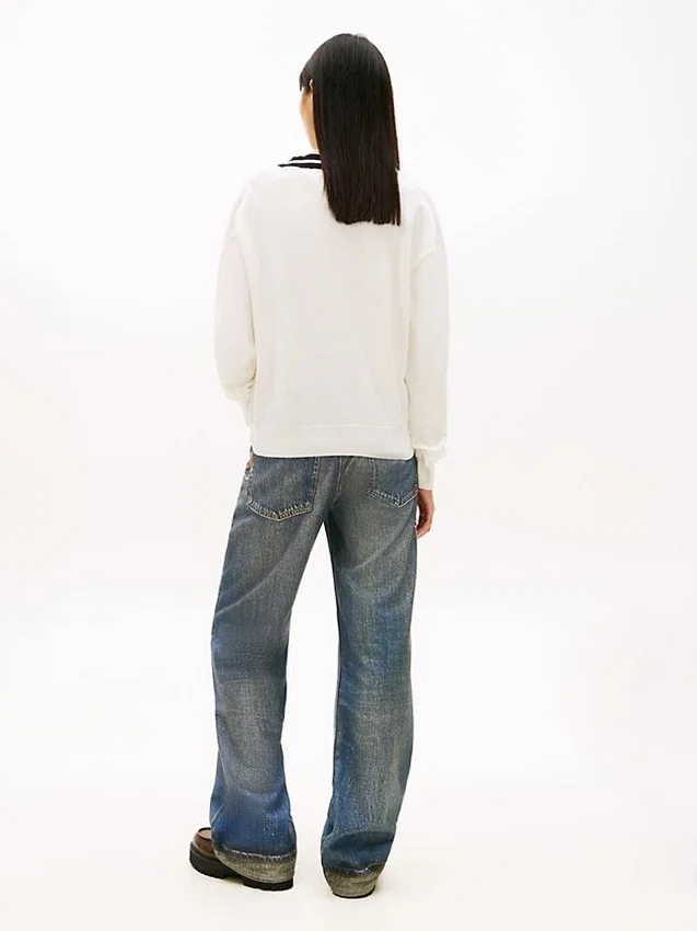 Tommy Jeans Tröja med avslappnad passform och V-ringning Tommy Jeans Tröja med avslappnad passform och V-ringning