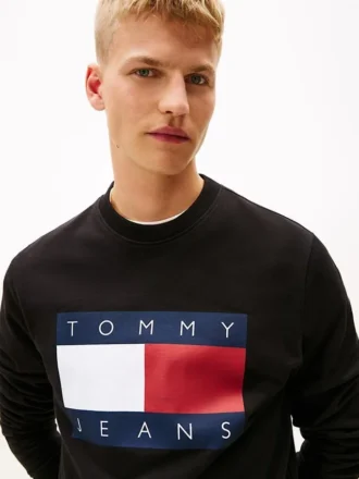 Tommy Jeans-tröja med stort flaggmärke