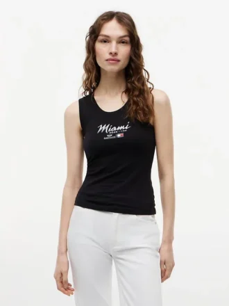 Tommy x Cadillac F1® Team Miami linne Tommy x Cadillac F1® Team Miami linne