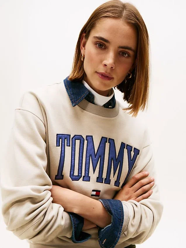Varsity Tommy Logo Crewneck Sweatshirt Varsity Tommy Logo Crewneck Sweatshirt