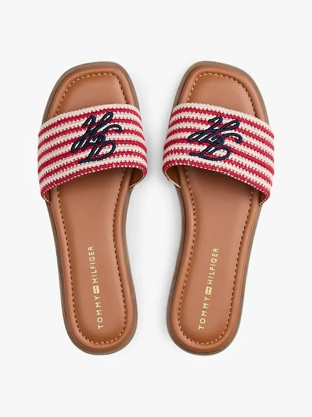 Vävda sandaler med monogram och ränder Vävda sandaler med monogram och ränder